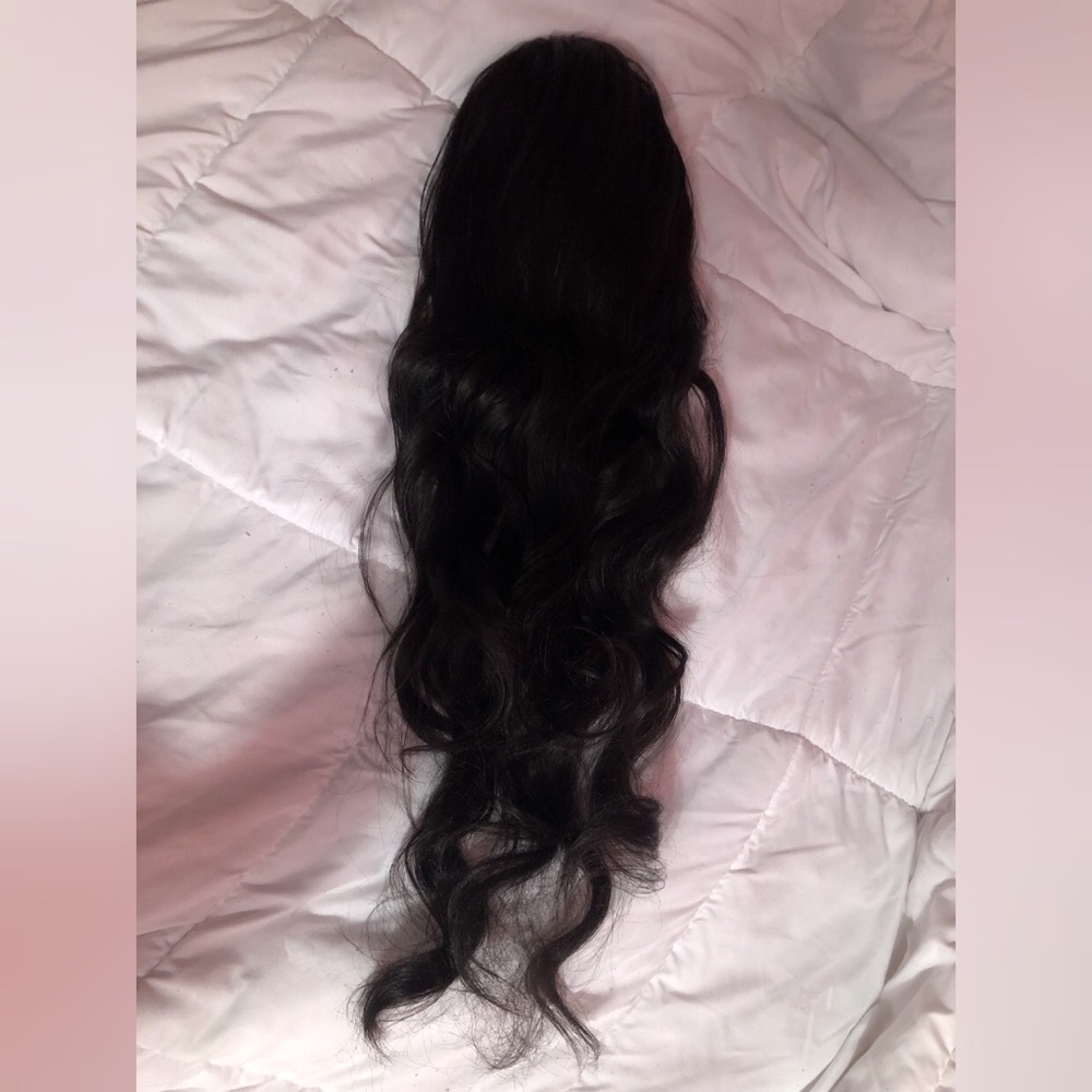 New Born Free Drawstring Ponytail